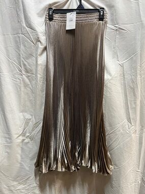 LUMINARY BEFORE YOU Pleated Metallic A-Line Skirt - Champagne. NWT